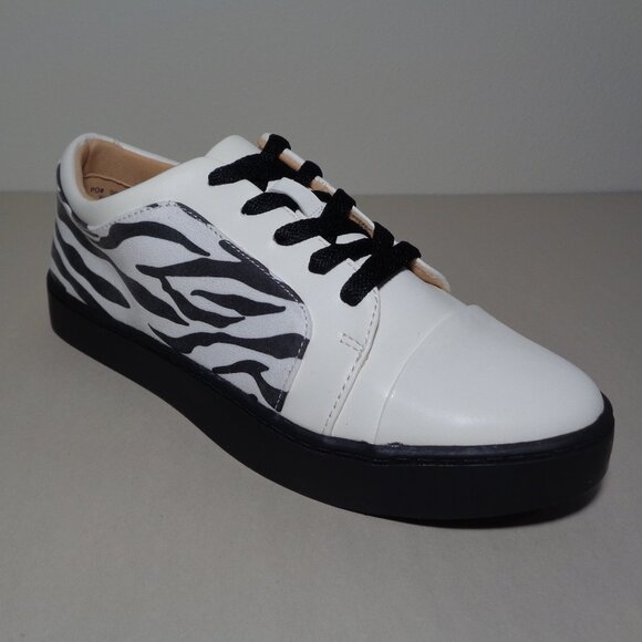 Journee Collection Size 8.5 M / TASCHI / Zebra / Sneakers / New Women's Shoes - Picture 4 of 15